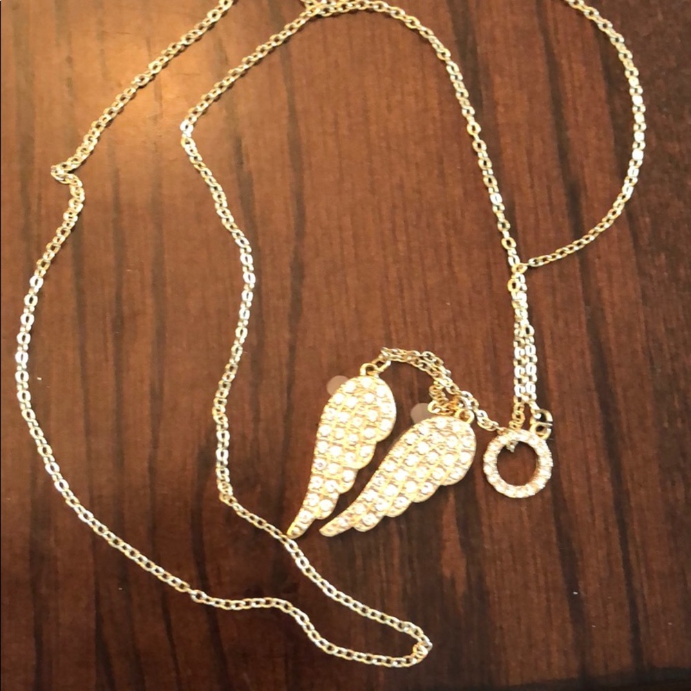 NWOT Victoria’s Secret Angel Wing lariat necklace